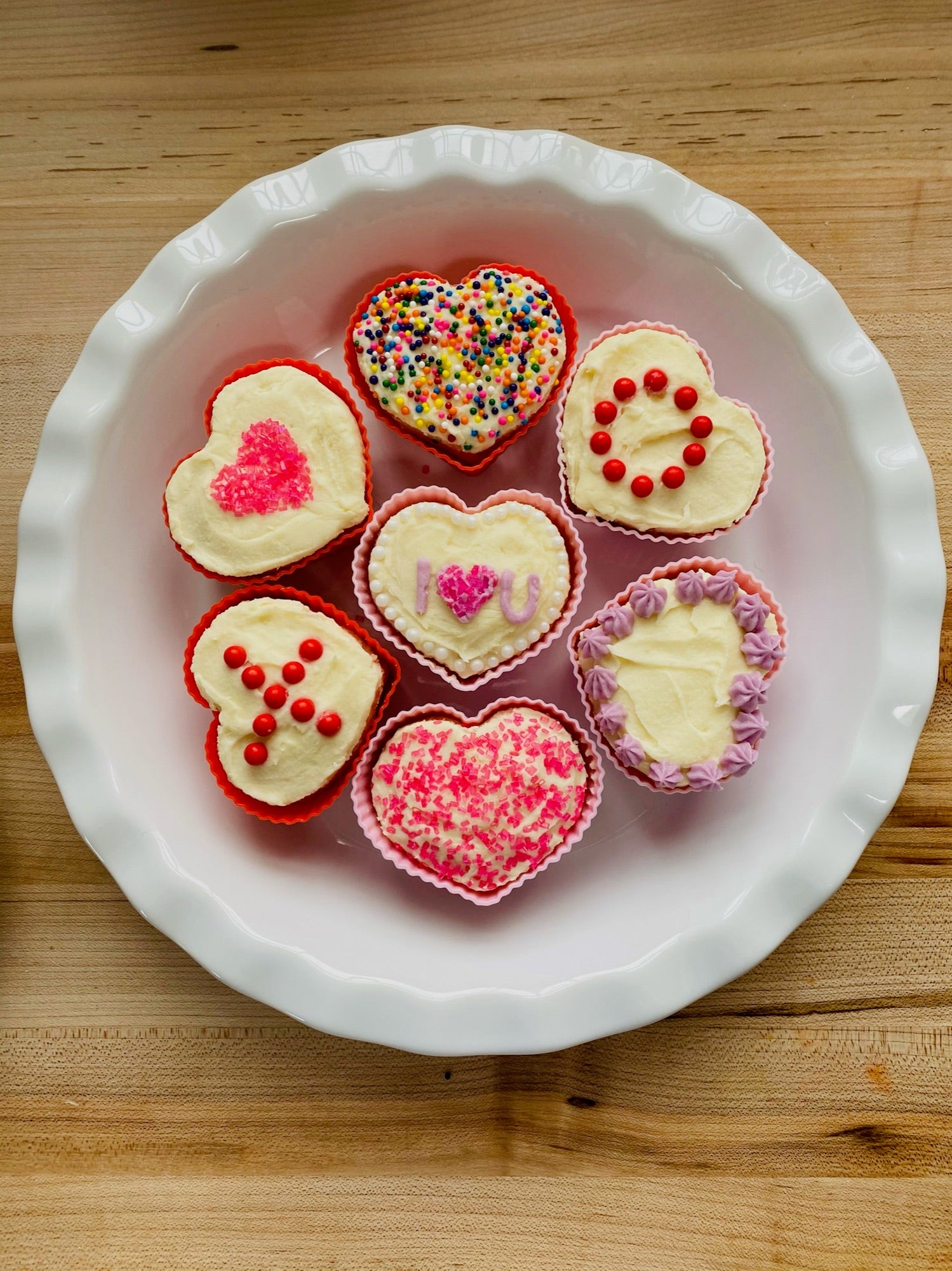 Bakelicious Silicone Baking Cups - Set of 12 Hearts