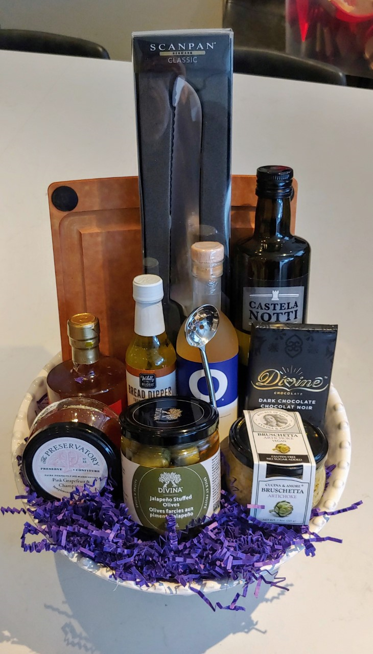 Posh Gift Basket - Bodacious Bread Bowl