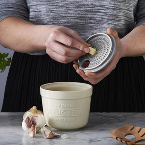 Mason Cash Garlic Store & Grater
