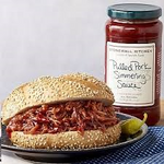 Load image into Gallery viewer, Stonewall Kitchen Pulled Pork Simmering Sauce 595g
